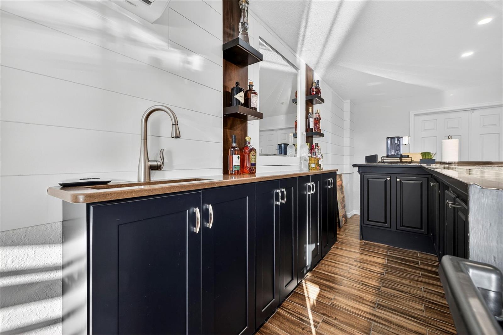 HARBOR VIEW 09 - Residential