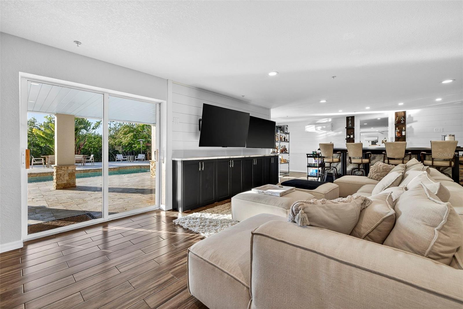 HARBOR VIEW 09 - Residential