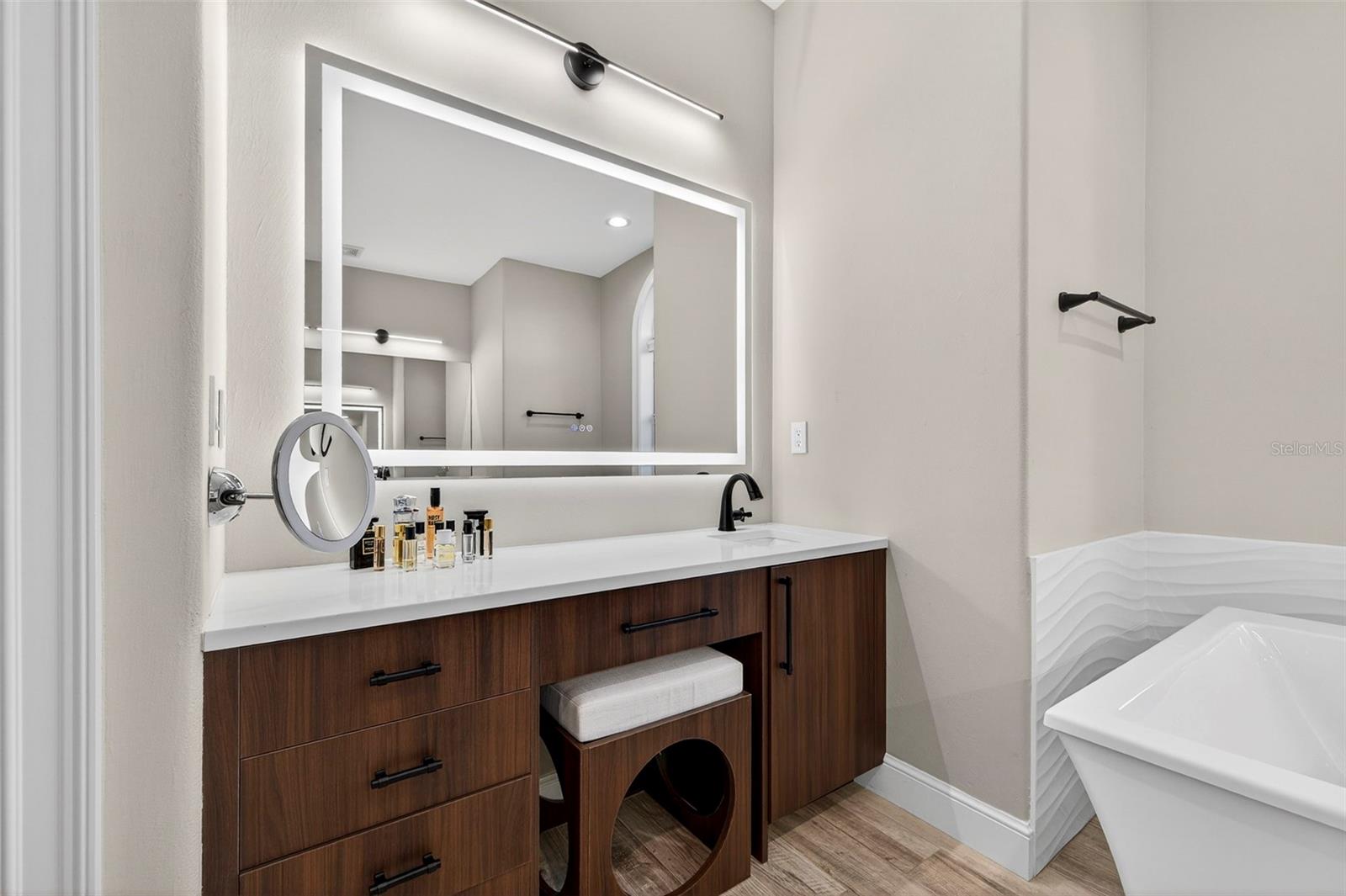 HARBOR VIEW 09 - Residential