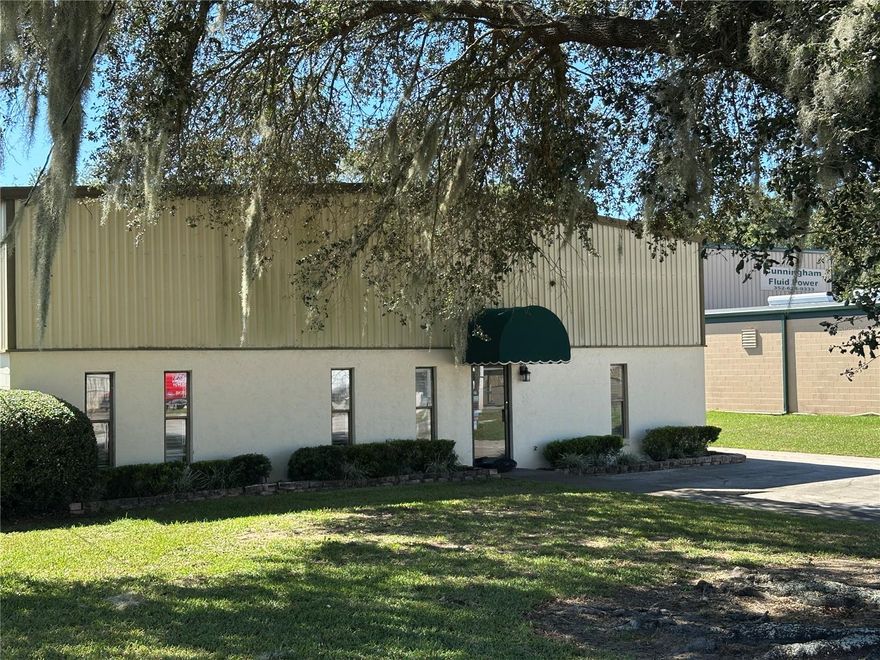 Now offering a 5,000 ± SF industrial warehouse situated on 0.62 acres within the South Ocala Industrial Complex. This property provides a practical and functional layout ideal for a variety of light industrial uses, including logistics, fabrication, or service-based operations. Conveniently located just off SE Maricamp Road, with easy access to SR 35 (Baseline Road) and US Highway 441, the site offers excellent connectivity throughout Ocala and Marion County.
The building features a solid, well-maintained structure with ample workspace, multiple roll-up doors, and generous on-site parking for employees and customers. Zoned M-1 (Light Industrial), the property accommodates a wide range of business operations and offers flexibility for both owner-users and investors. With continued regional growth and proximity to Ocala’s expanding industrial hubs, this property represents a strategic acquisition opportunity in one of Central Florida’s most stable and steadily developing markets.