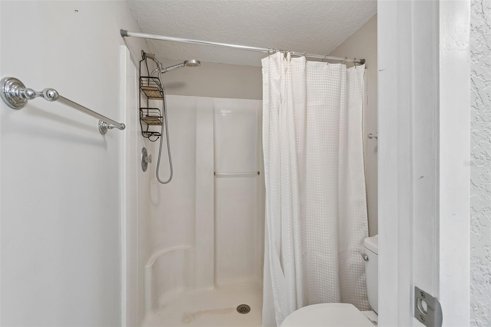 COVE CAY VILLAGE III - Residential Lease