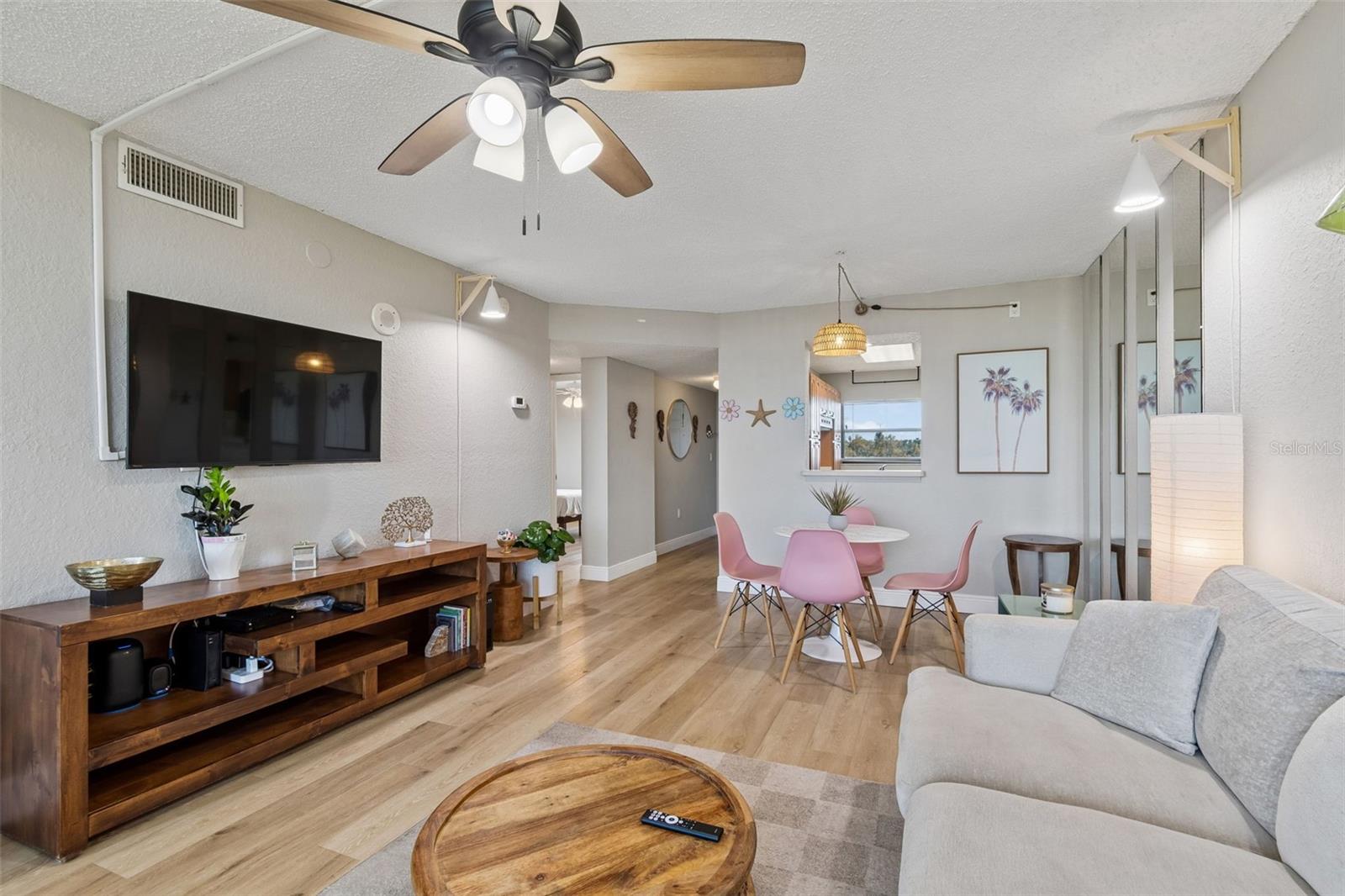 COVE CAY VILLAGE III - Residential Lease