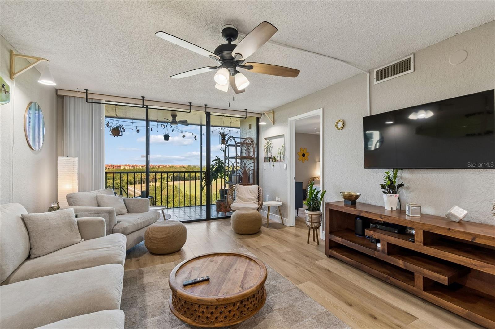 COVE CAY VILLAGE III - Residential Lease