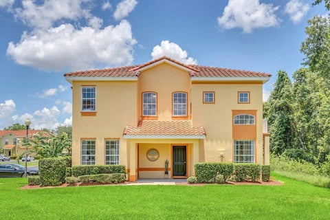 Photo of 407 Madison Circle, Davenport, FL 33896 (MLS # O6441609)