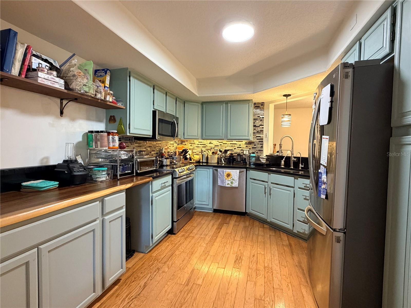 LAKE PINELOCH VILLAGE CONDO 02 - Residential