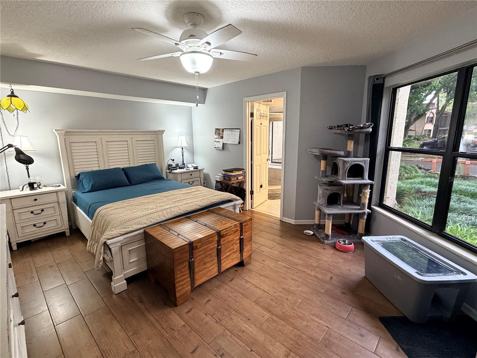 LAKE PINELOCH VILLAGE CONDO 02 - Residential