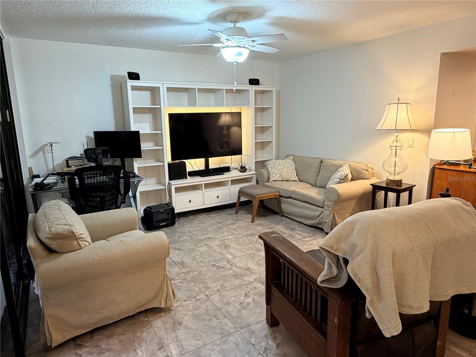 LAKE PINELOCH VILLAGE CONDO 02 - Residential