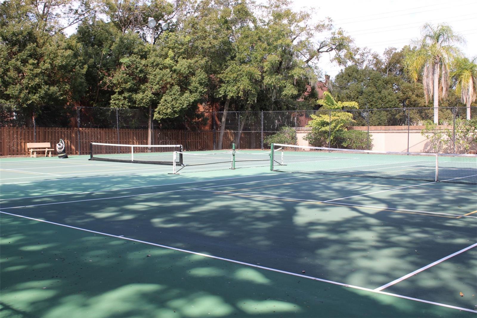 LAKE PINELOCH VILLAGE CONDO 02 - Residential