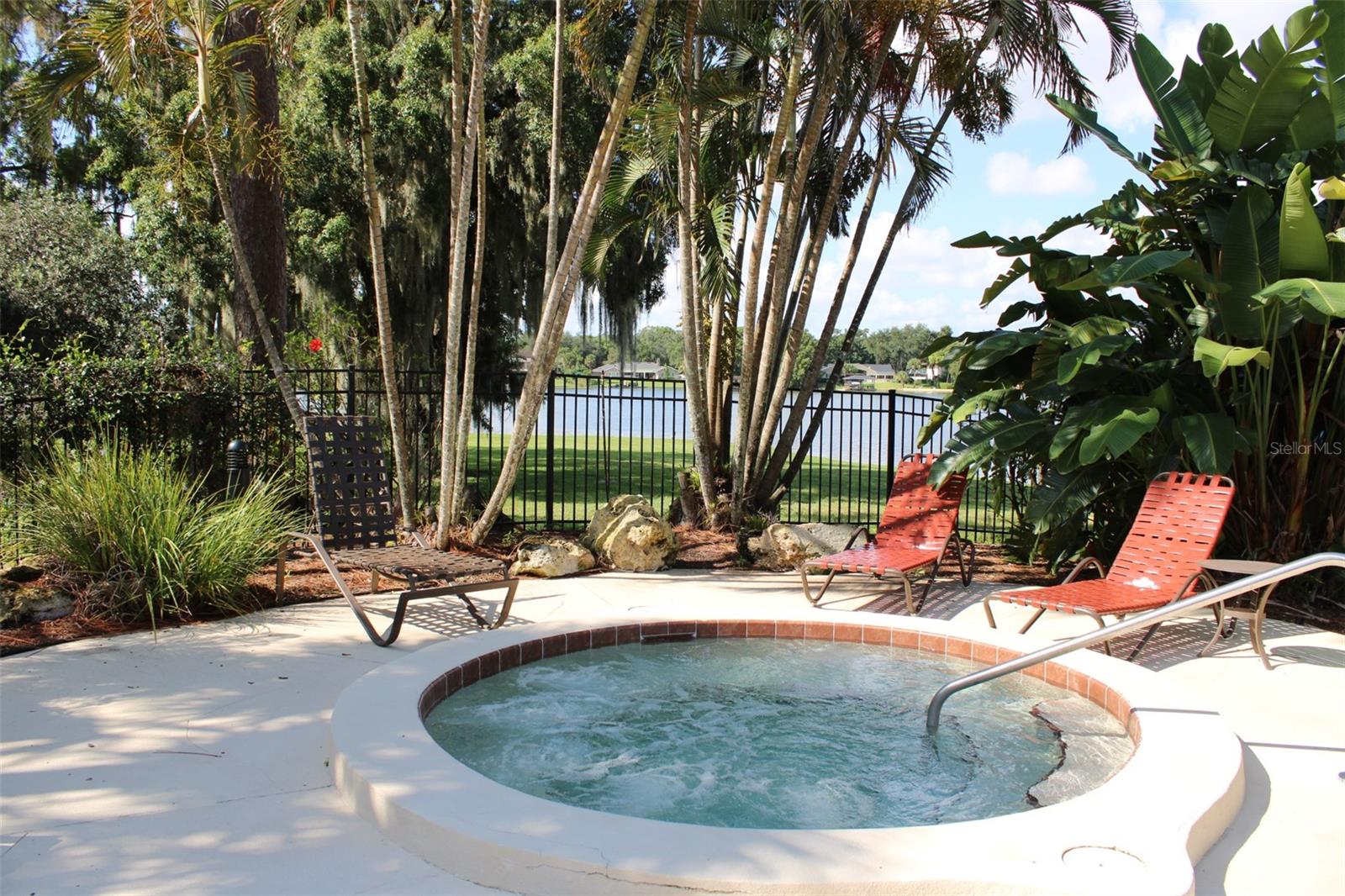 LAKE PINELOCH VILLAGE CONDO 02 - Residential