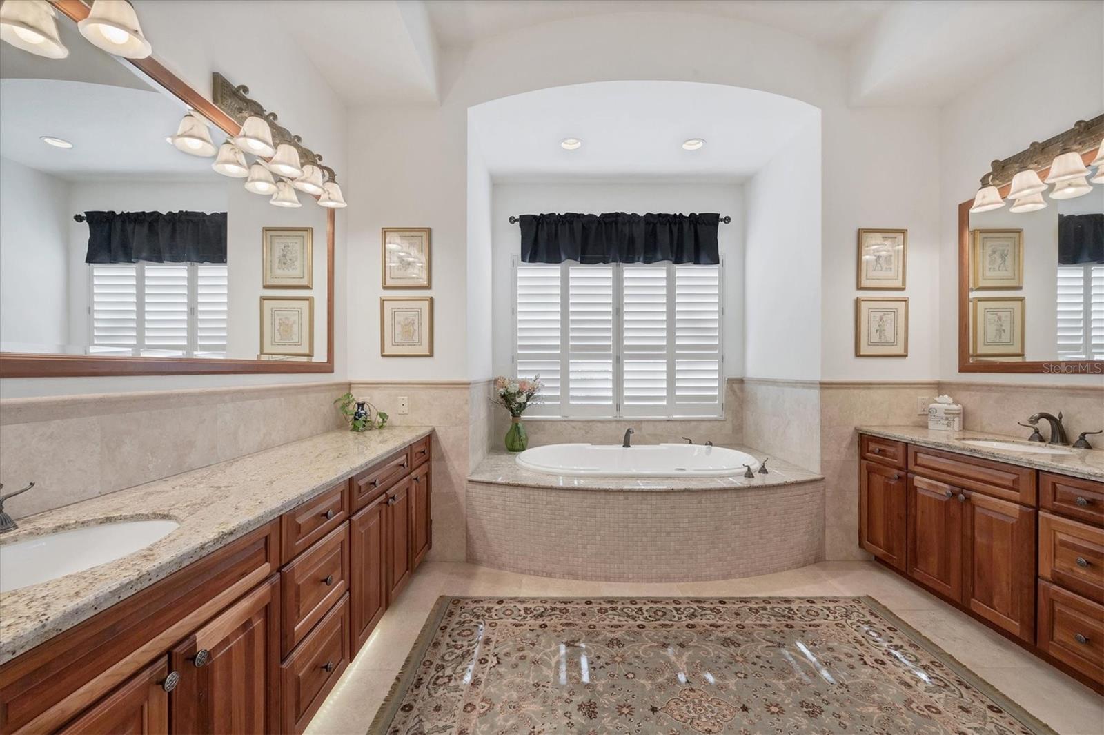 OYSTER BAY ESTATES - Residential