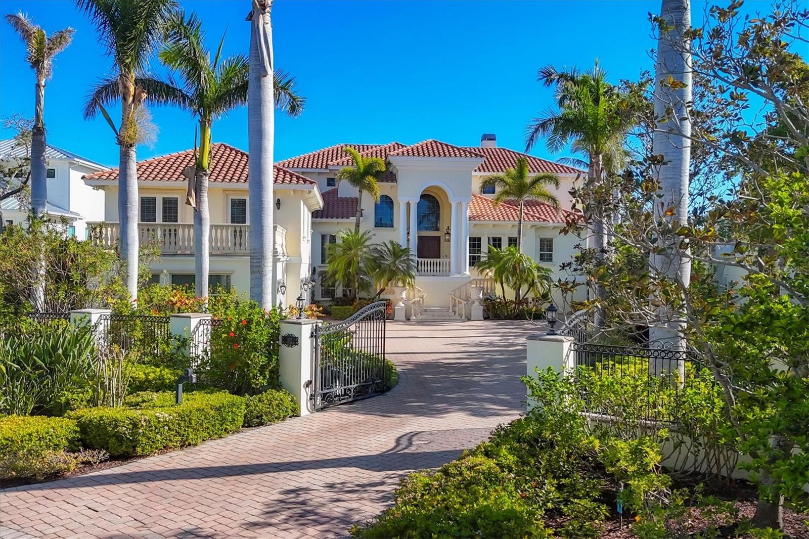 OYSTER BAY ESTATES - Residential