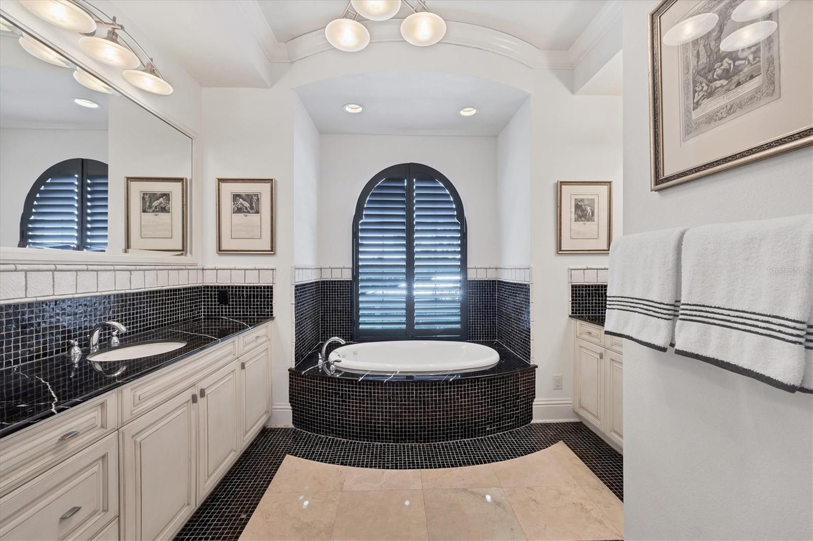 OYSTER BAY ESTATES - Residential