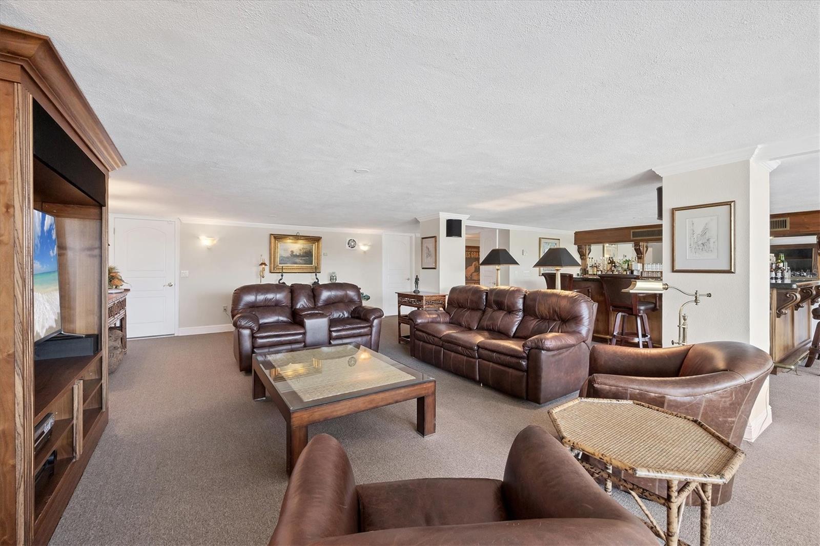 OYSTER BAY ESTATES - Residential