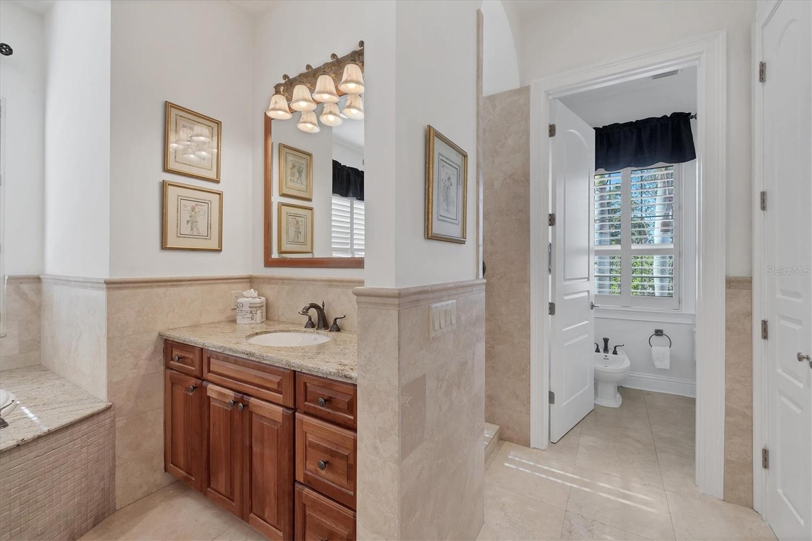 OYSTER BAY ESTATES - Residential