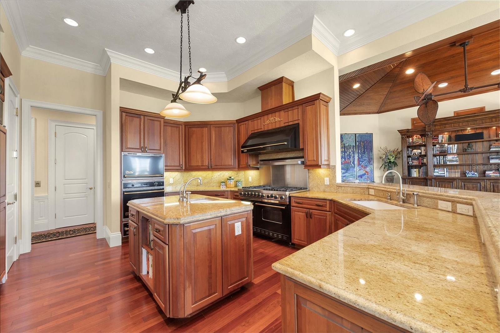 OYSTER BAY ESTATES - Residential