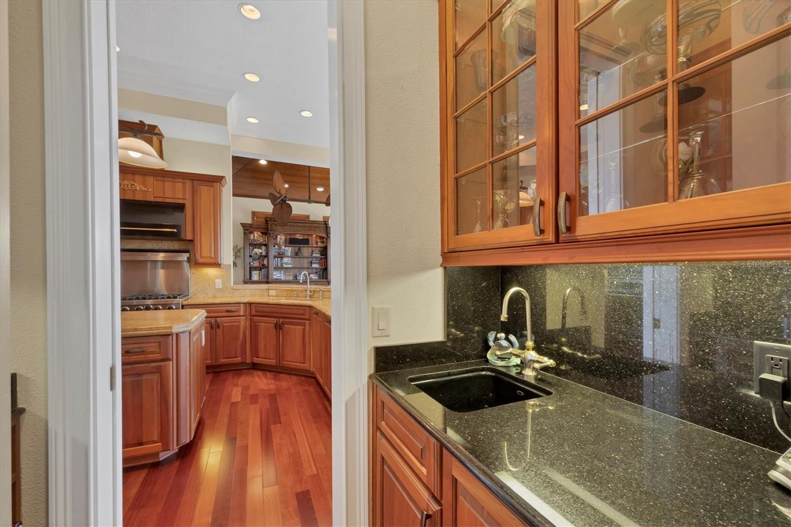 OYSTER BAY ESTATES - Residential