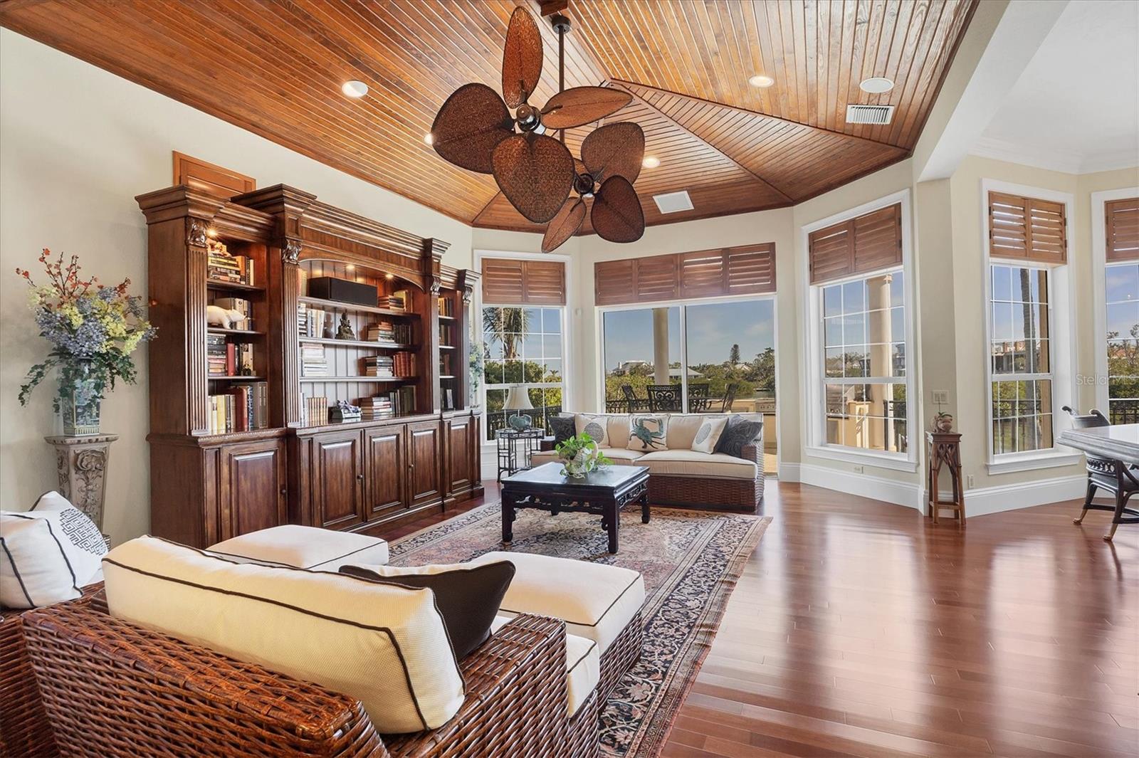 OYSTER BAY ESTATES - Residential