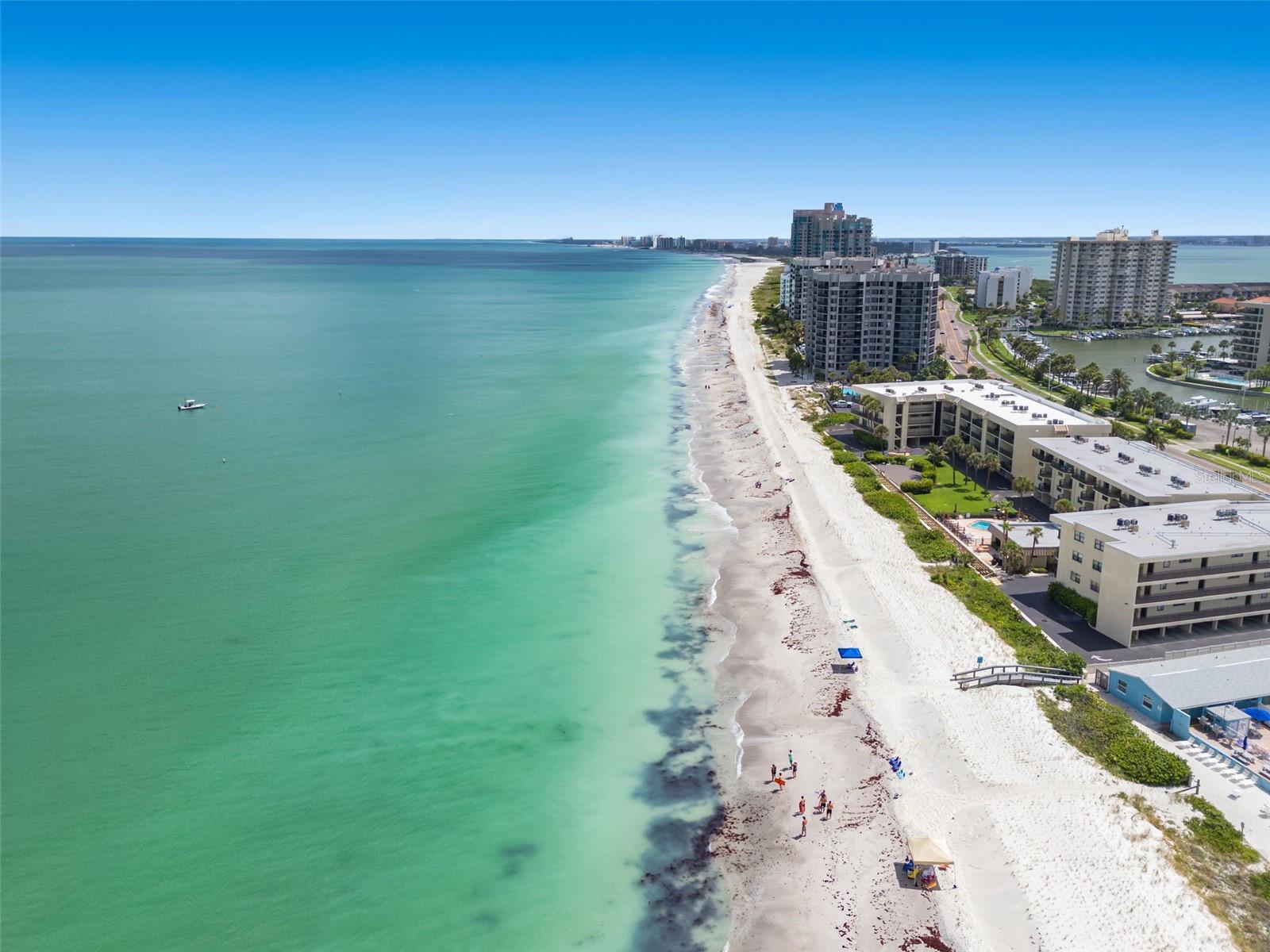 BELLEAIR BEACH YACHT CLUB ESTATES - Residential