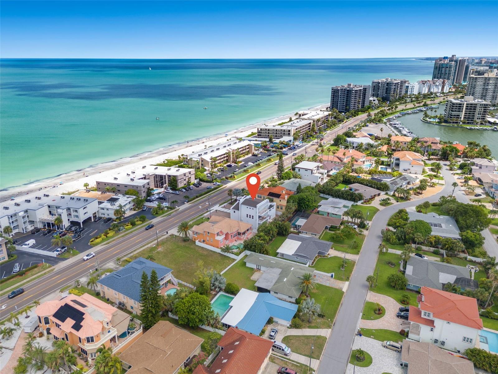 BELLEAIR BEACH YACHT CLUB ESTATES - Residential
