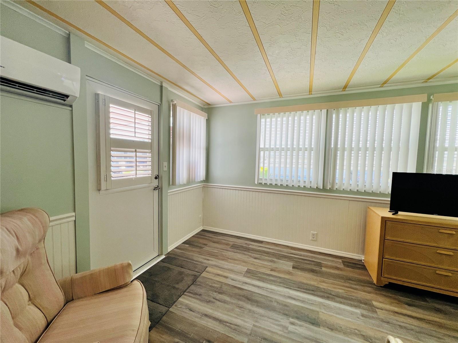 LAKE HIGHLANDER MOBILE HOME PARK UNREC - Residential
