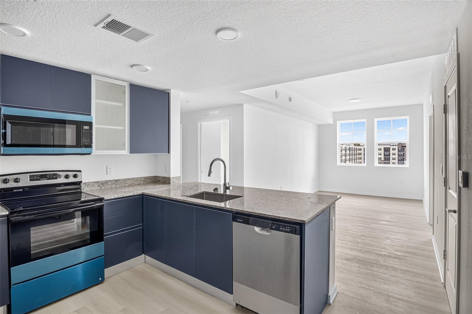 5563 MILLENIA PARK BLVD 417