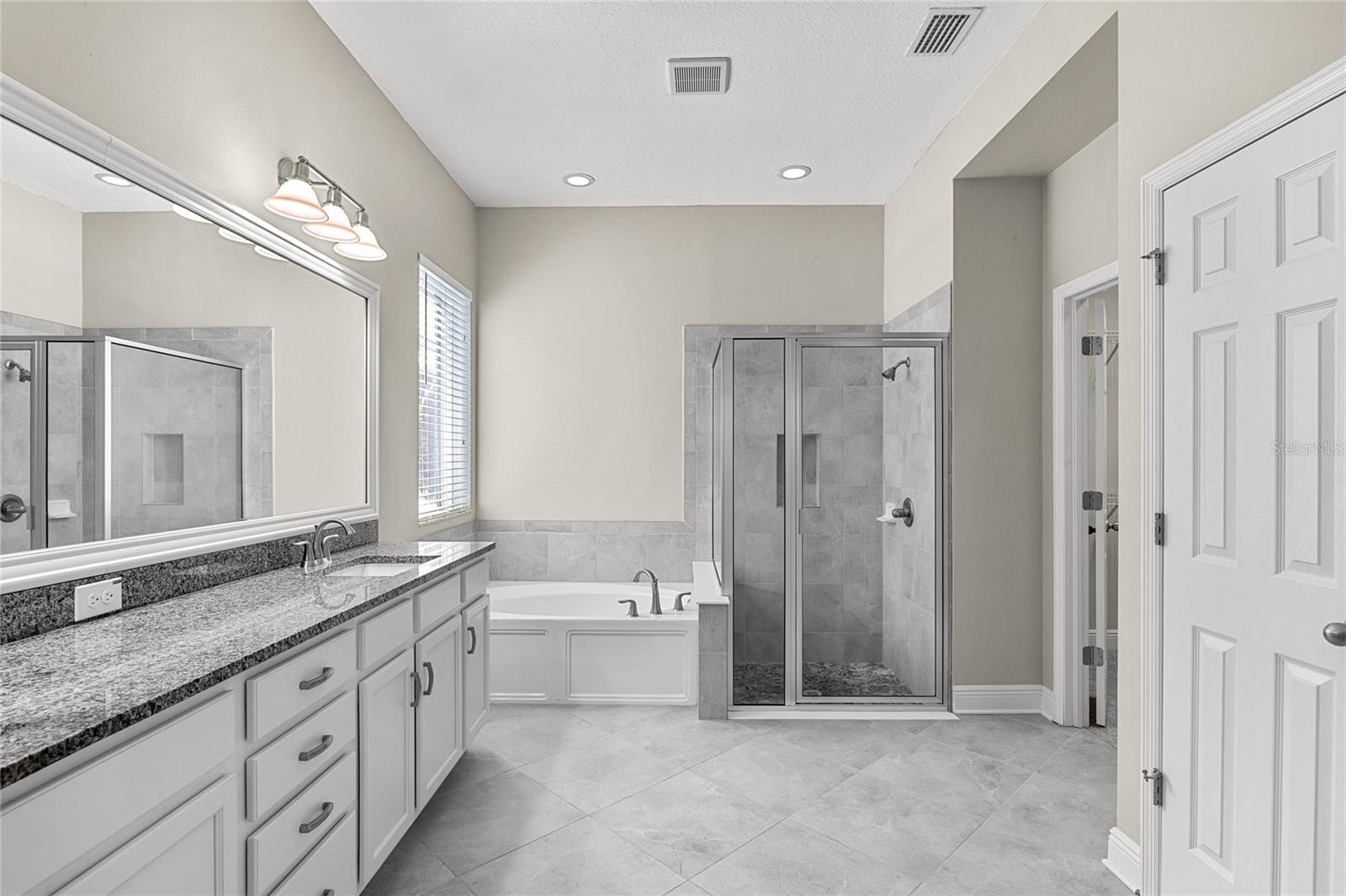 BROOKER RESERVE - Residential