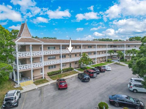 2436 RHODESIAN DRIVE 24 CLEARWATER FL 33763