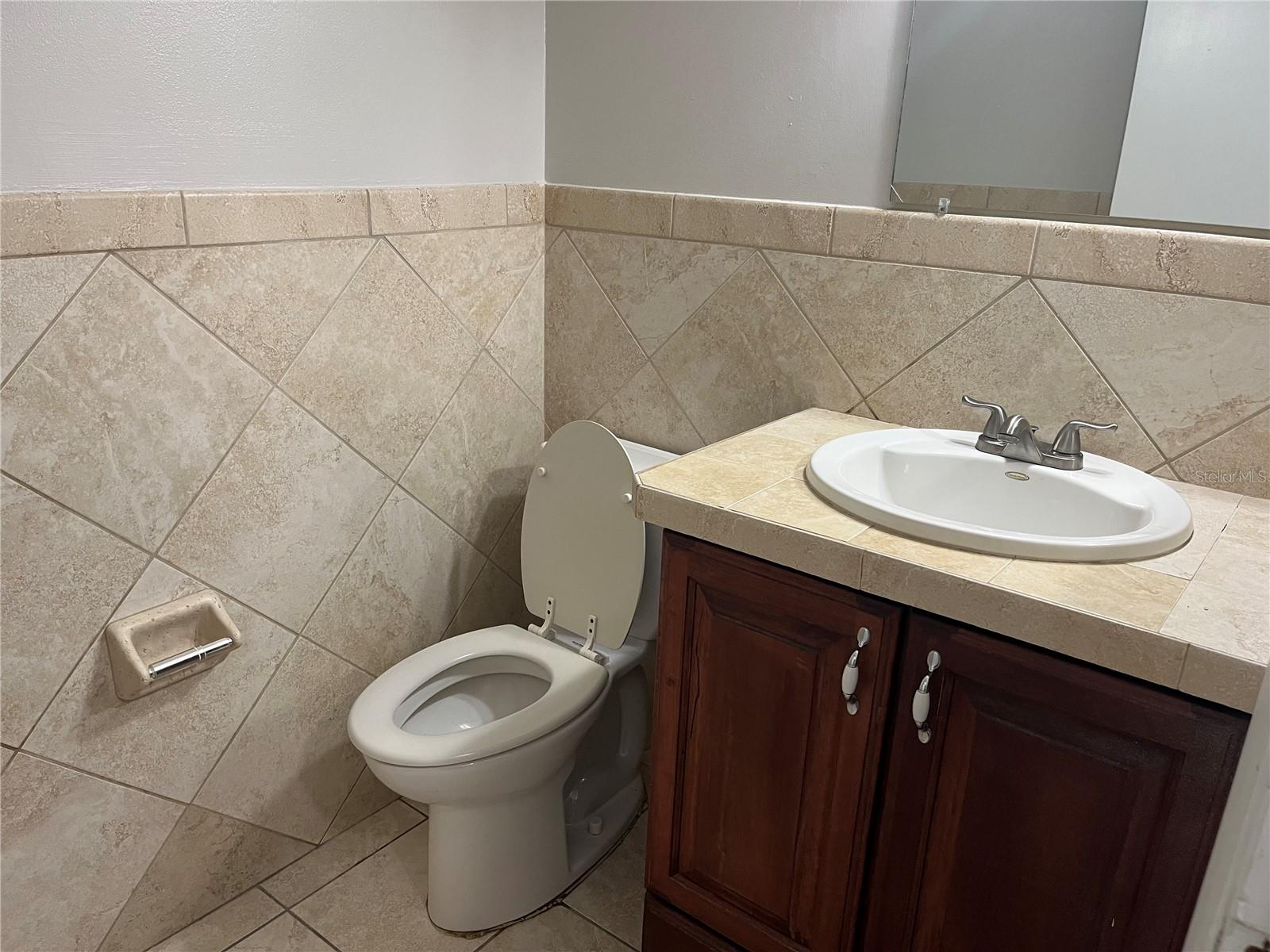 PHEASANT RUN AT ROSEMONT CONDO - Residential Lease