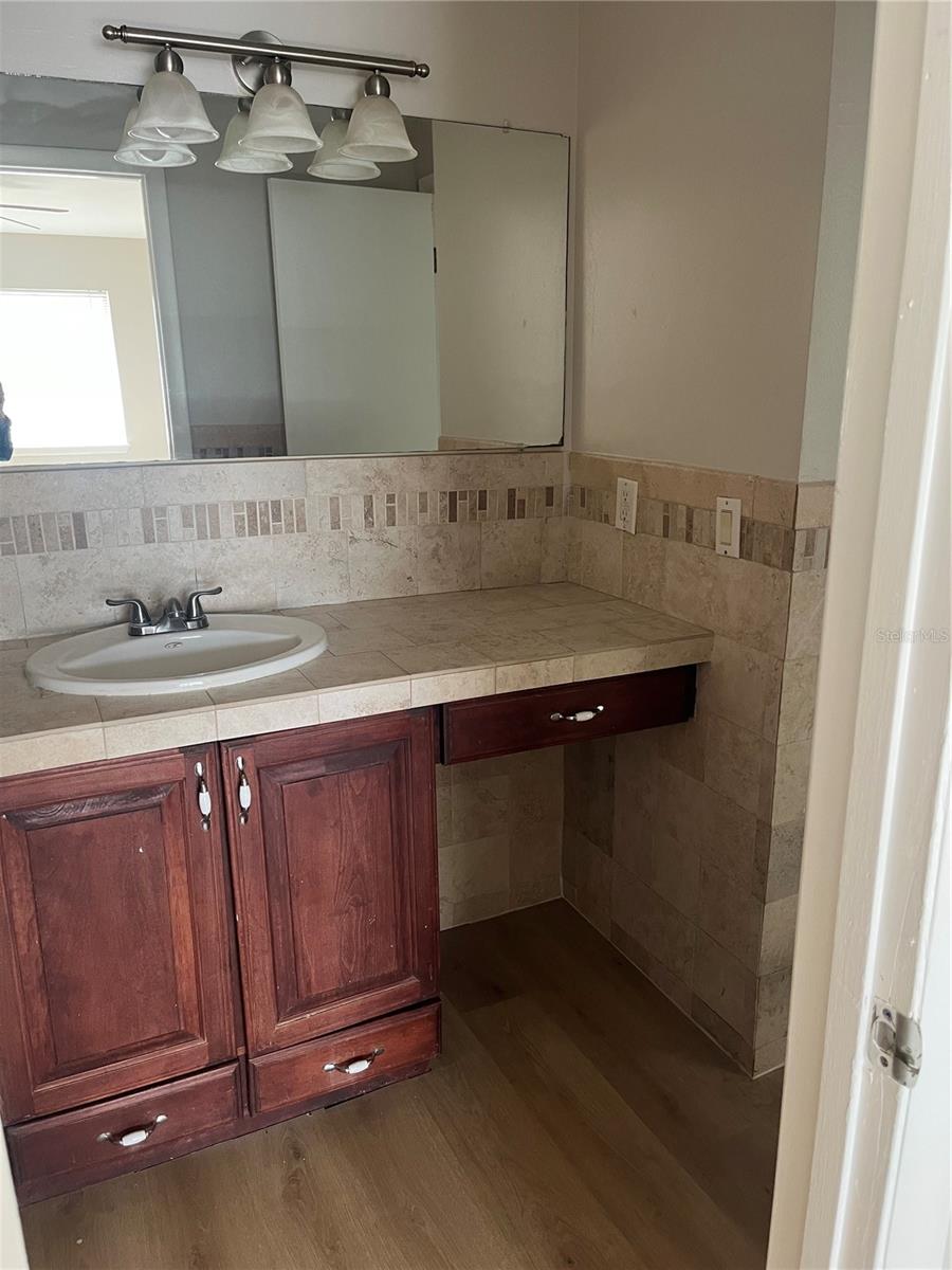 PHEASANT RUN AT ROSEMONT CONDO - Residential Lease