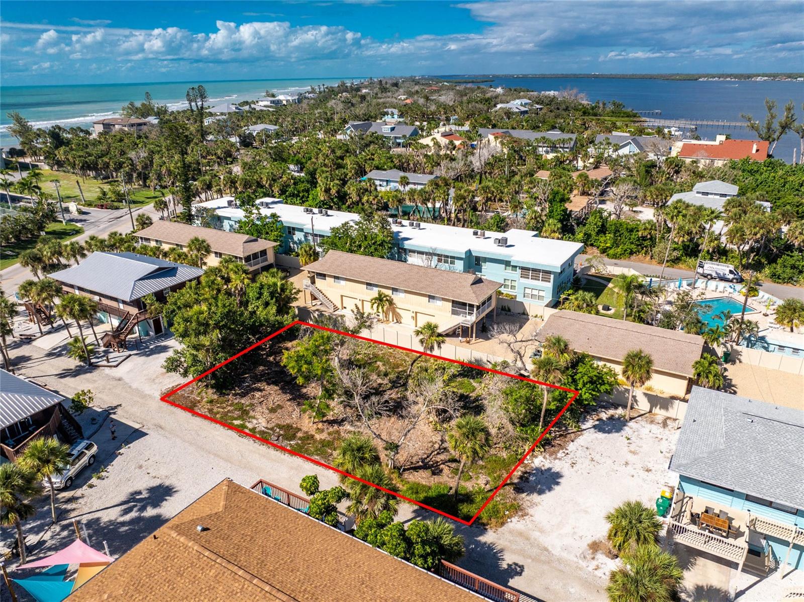 SCOTTS JUNGLEWOOD BCH CLUB - Land