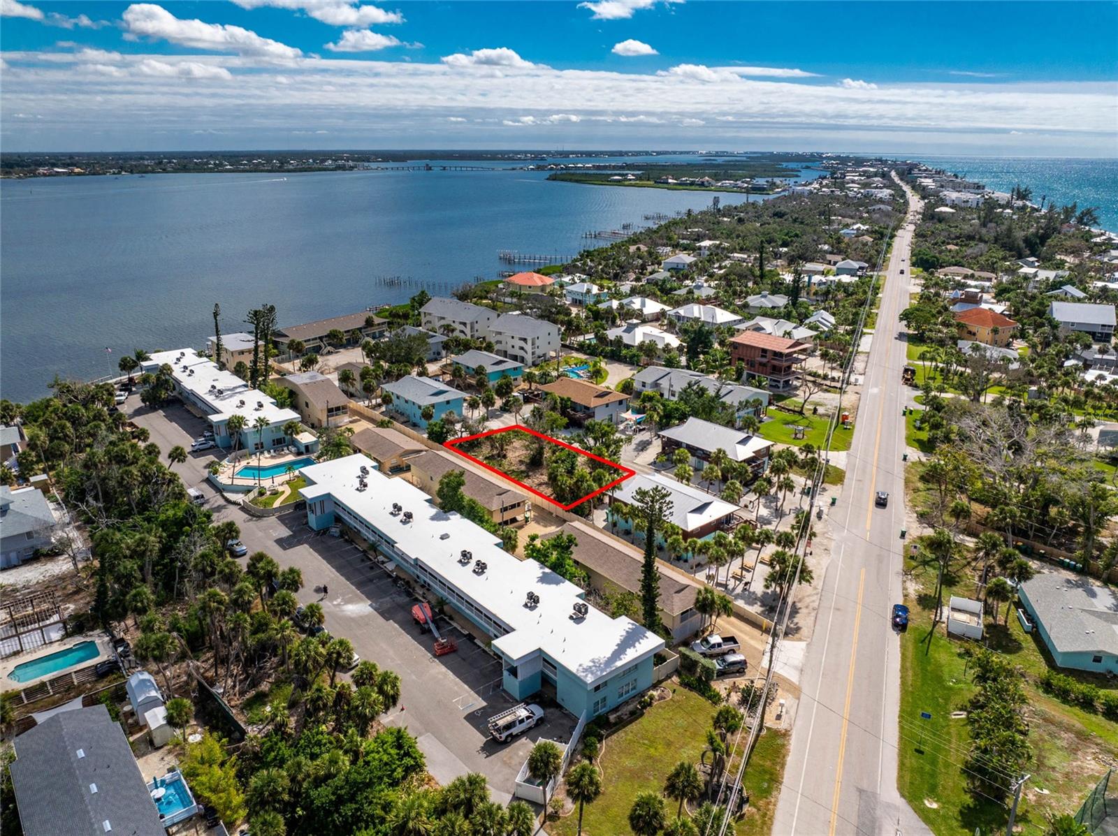 SCOTTS JUNGLEWOOD BCH CLUB - Land