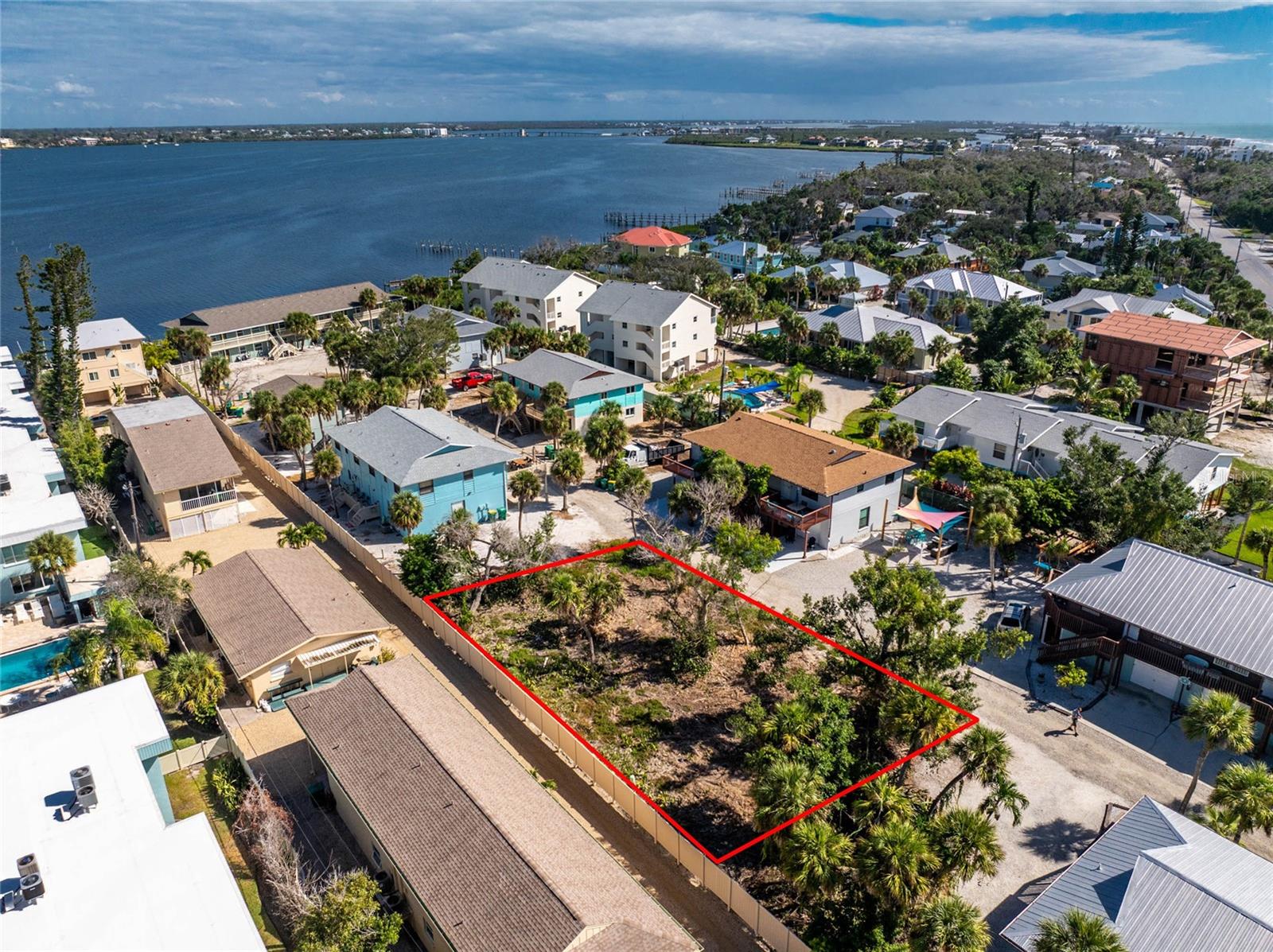 SCOTTS JUNGLEWOOD BCH CLUB - Land