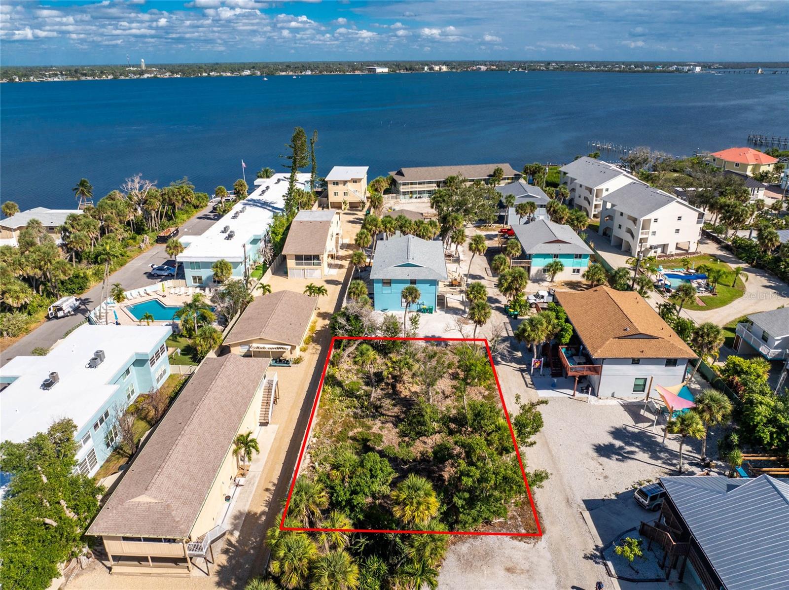 SCOTTS JUNGLEWOOD BCH CLUB - Land