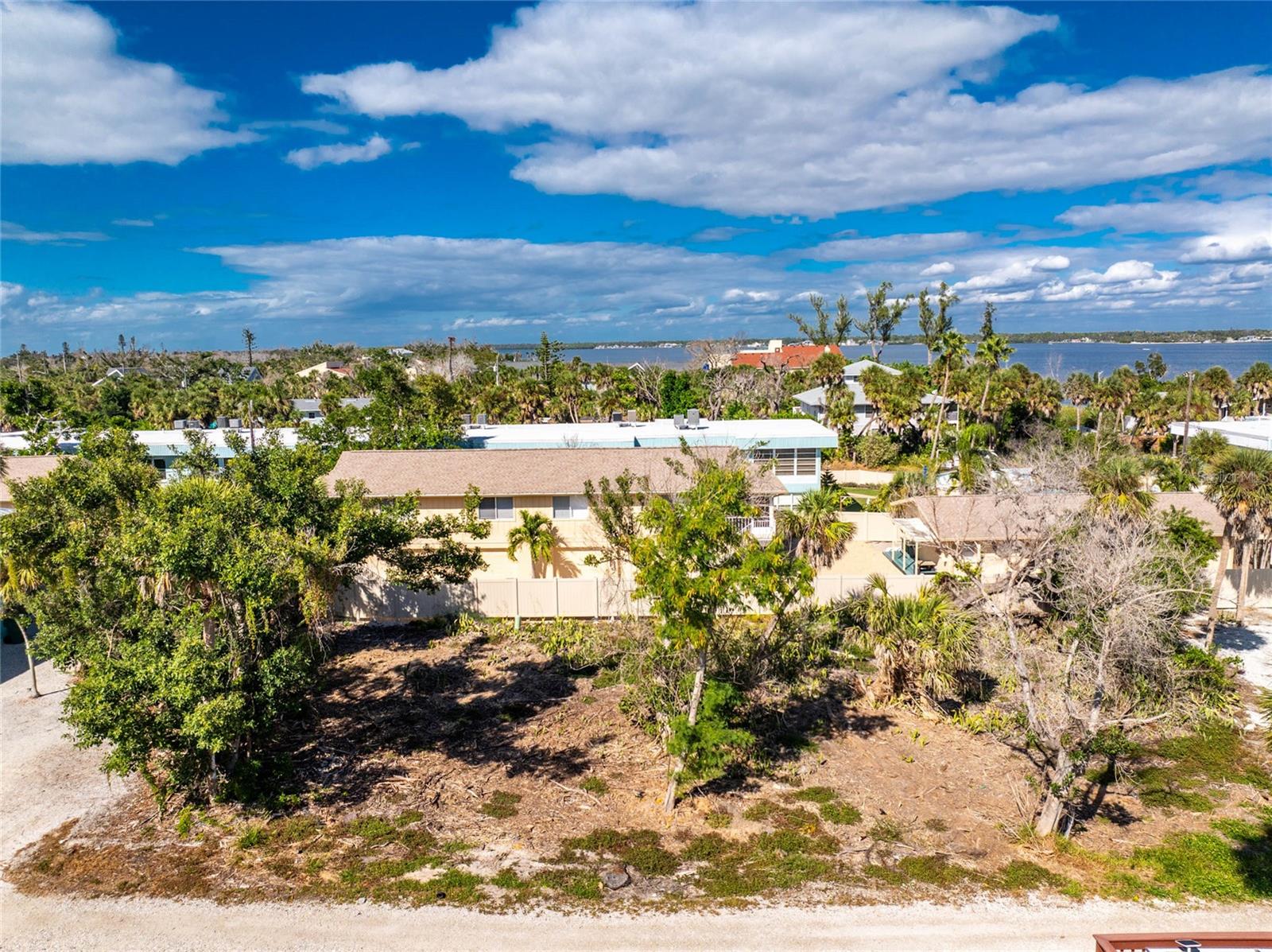 SCOTTS JUNGLEWOOD BCH CLUB - Land