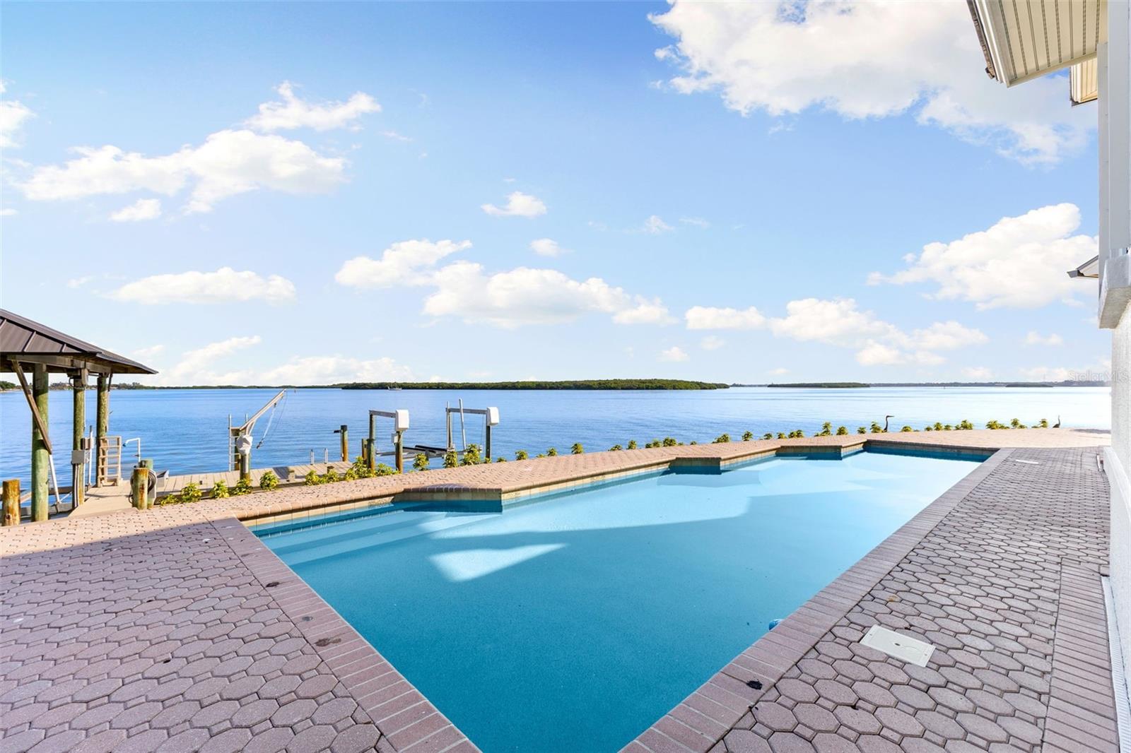 ISLAND ESTATE OF CLEARWATER UNITS 6D 7A 7C - Residential