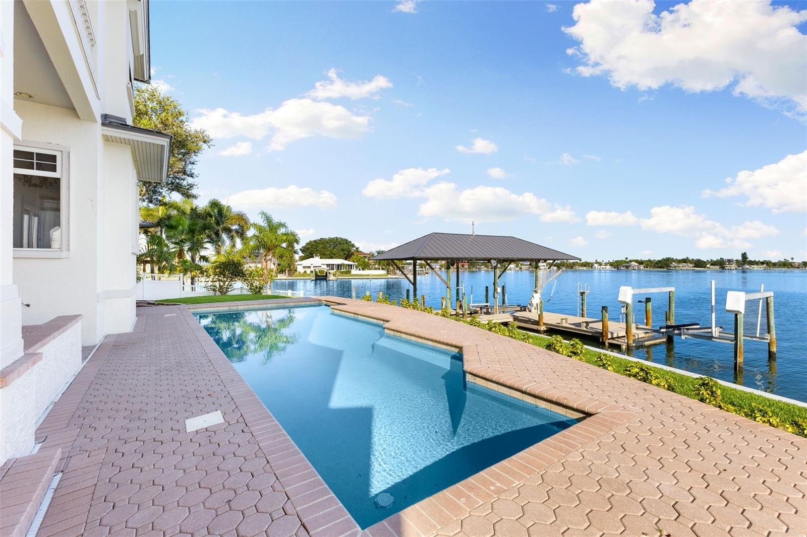 ISLAND ESTATE OF CLEARWATER UNITS 6D 7A 7C - Residential