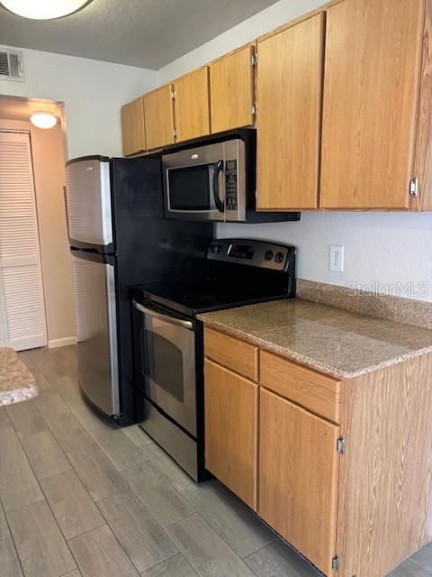 LEXINGTON PLACE CONDO - Residential Lease