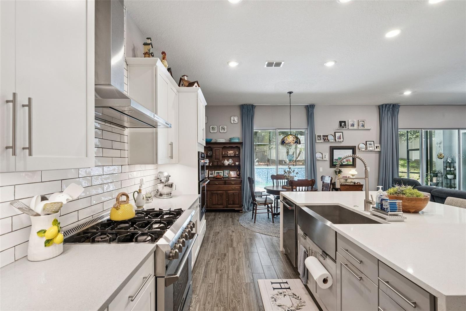 3113 PINENUT DRIVE