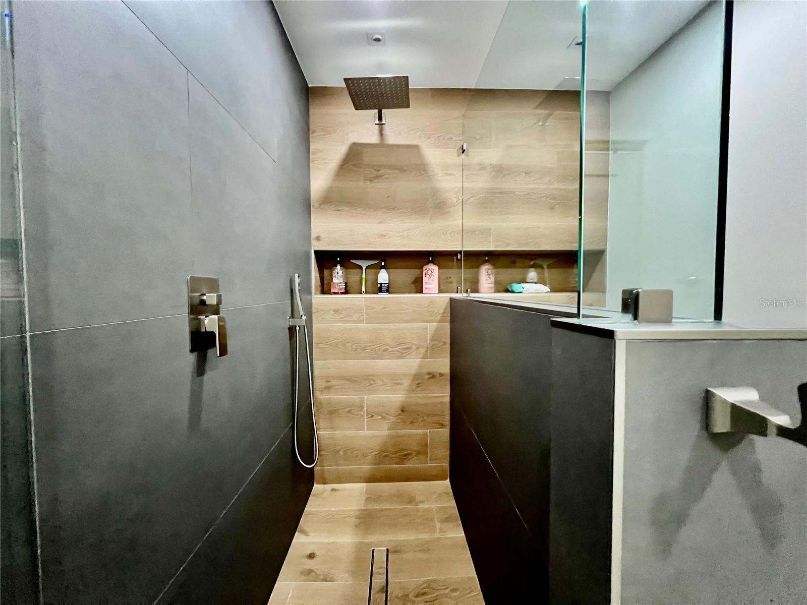 MARINA SOUTH SHORE CONDO - Residential Lease