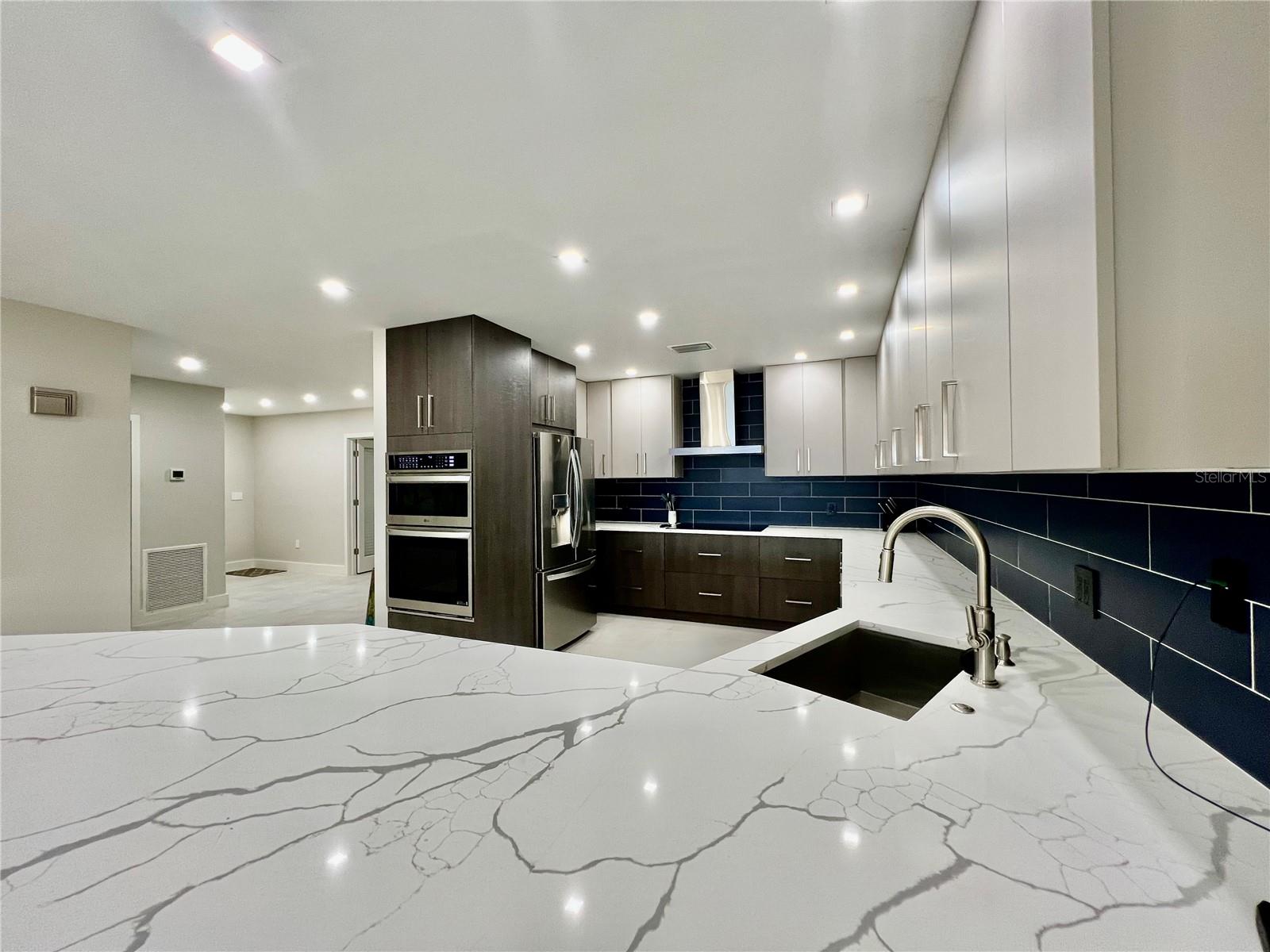 MARINA SOUTH SHORE CONDO - Residential Lease