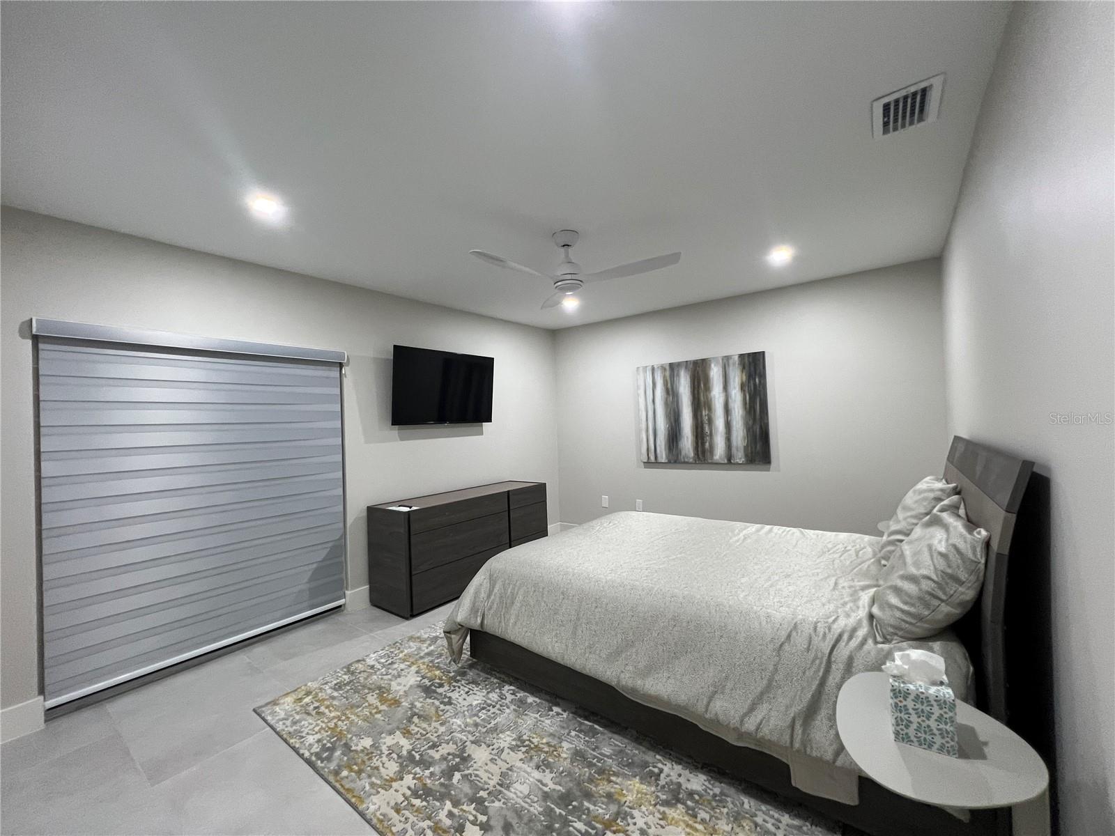 MARINA SOUTH SHORE CONDO - Residential Lease