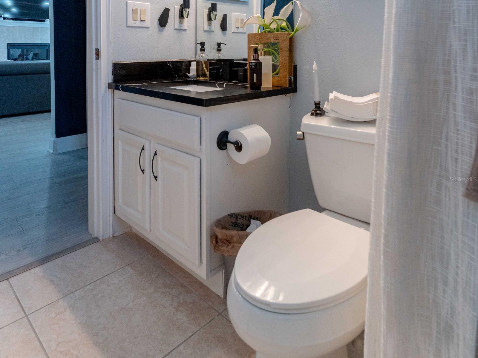 LINCOLNWOOD ESTATES - Residential