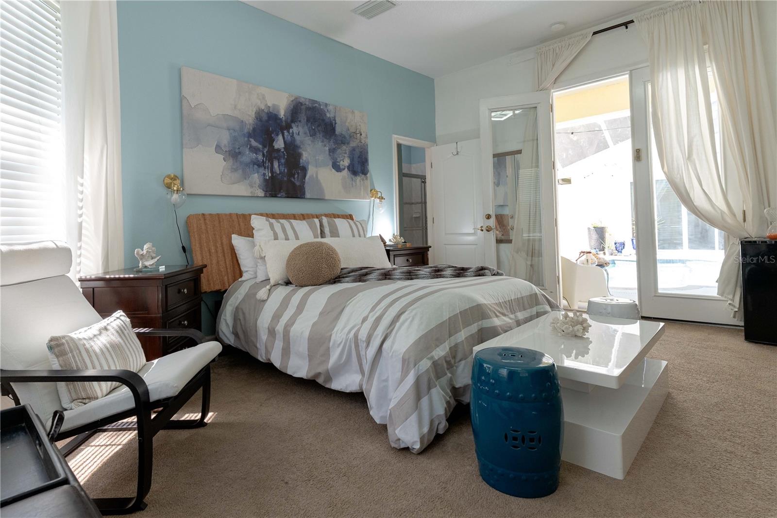 LINCOLNWOOD ESTATES - Residential