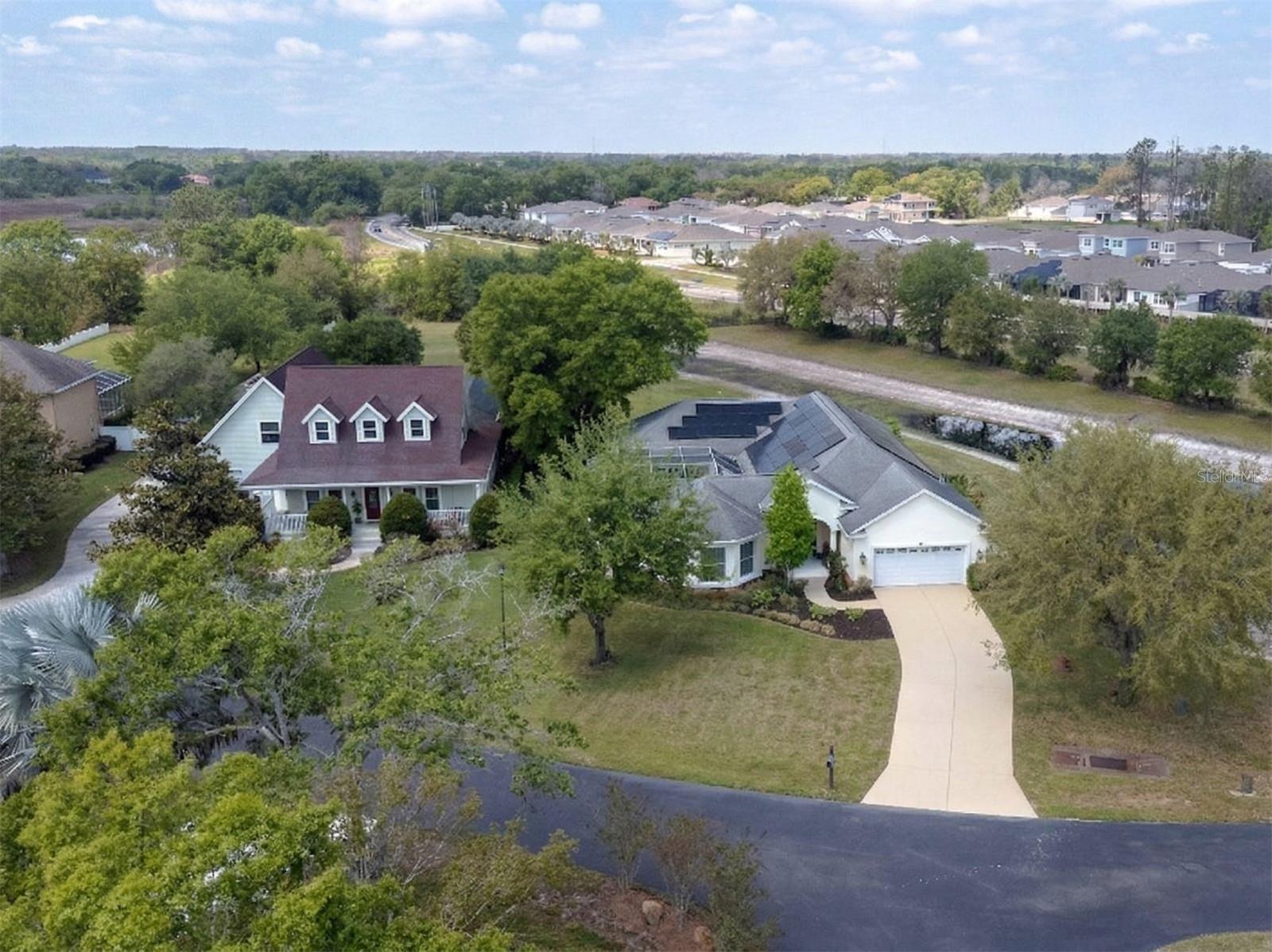 LINCOLNWOOD ESTATES - Residential