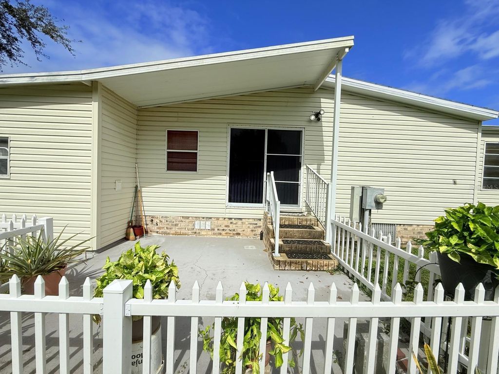 Photo of 220 Ellsworth Drive, Kissimmee, FL 34758 (MLS # S5137017)