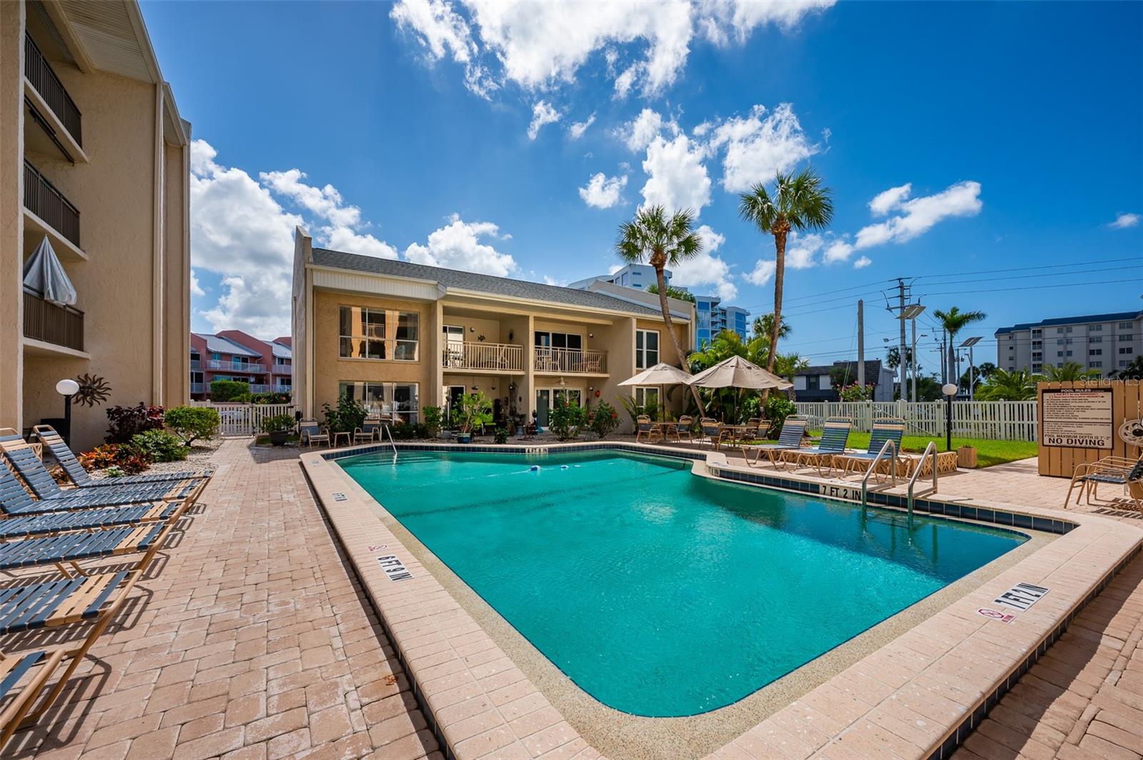 PRESIDENTIAL THE - Residential