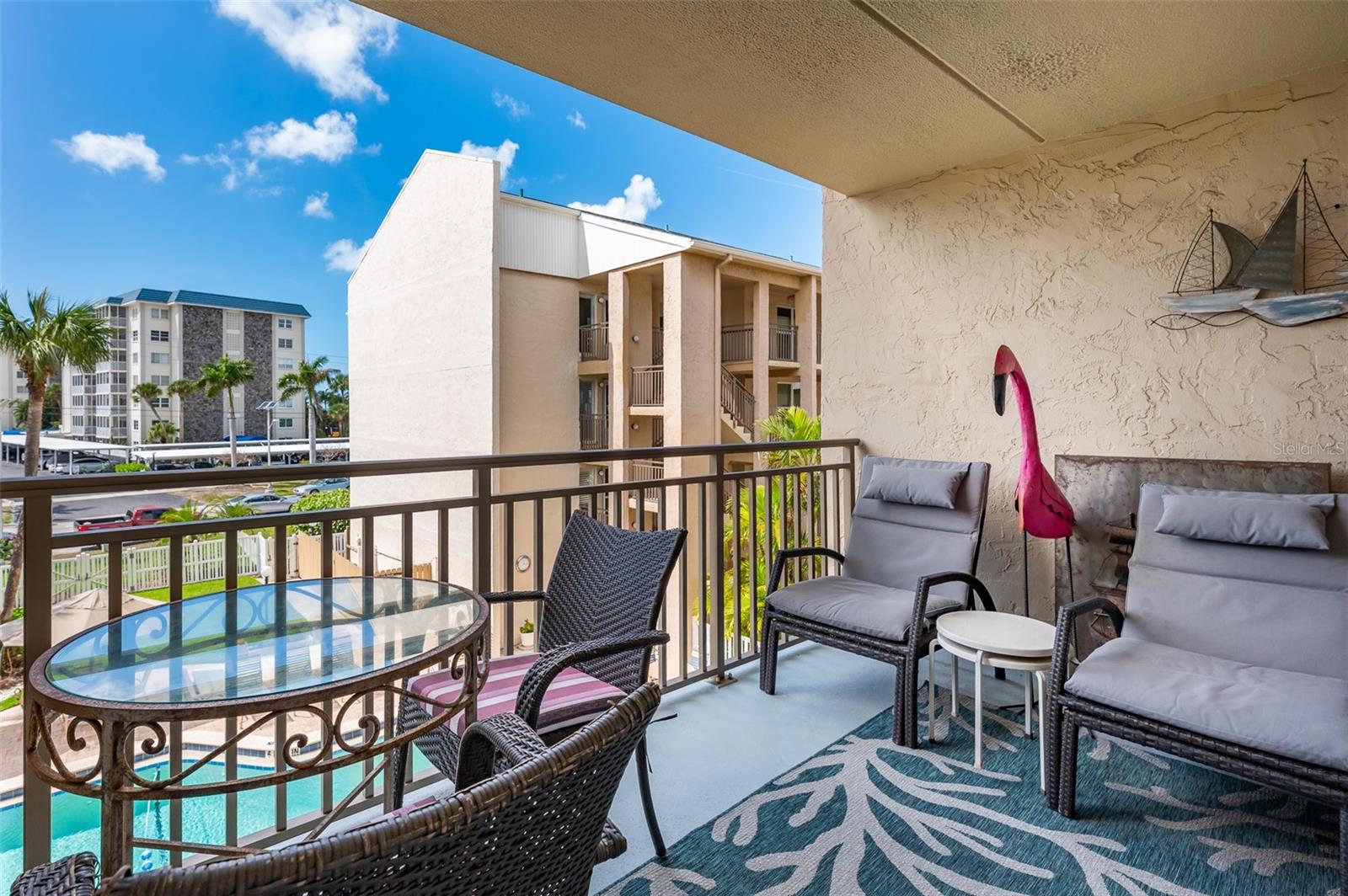 PRESIDENTIAL THE - Residential