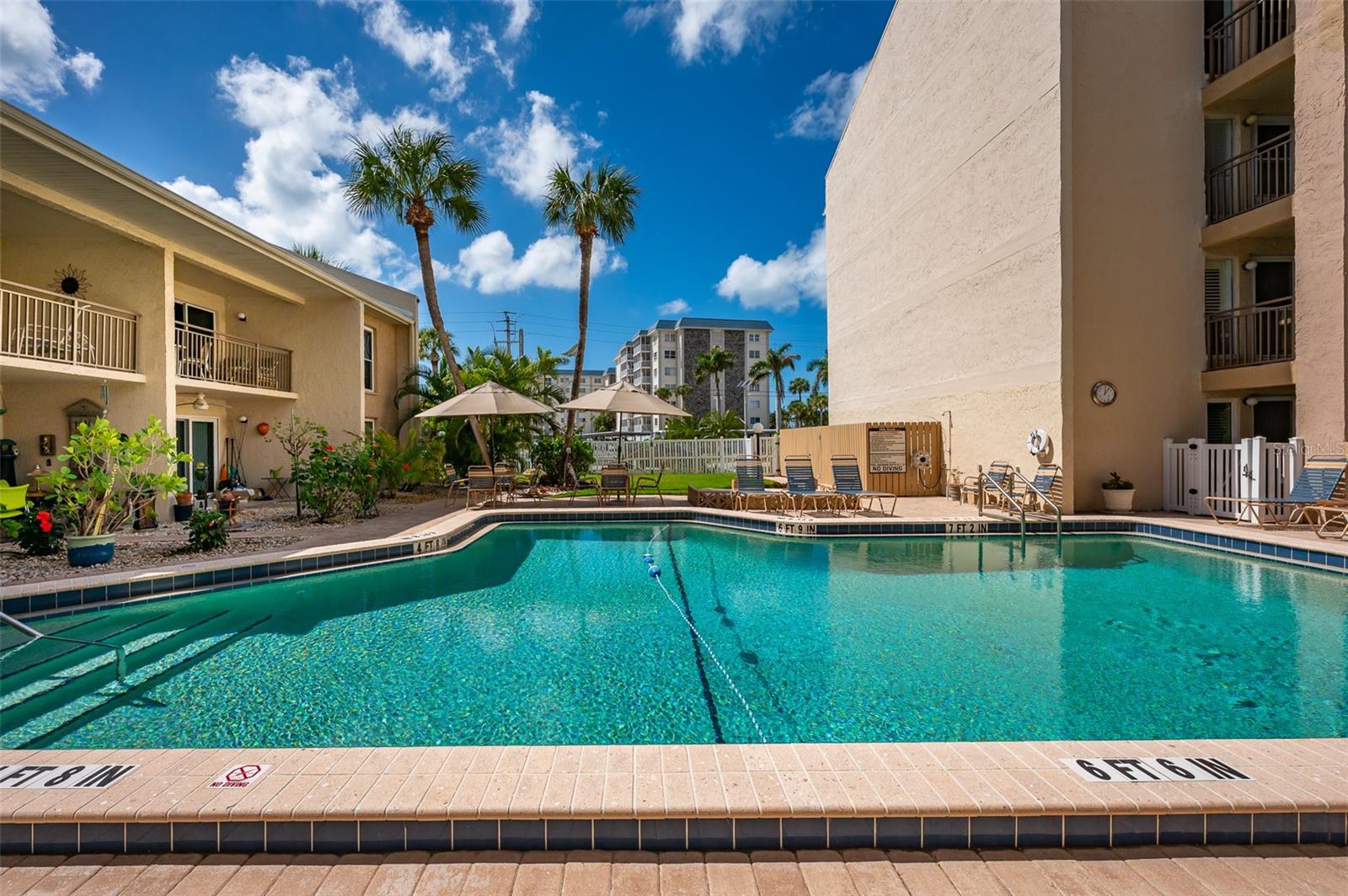 PRESIDENTIAL THE - Residential