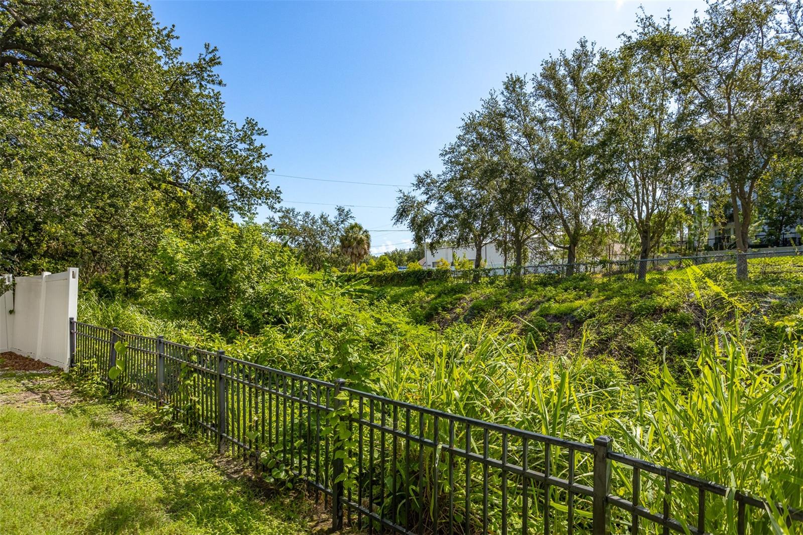 SHIRLEY MANOR SUB - Residential