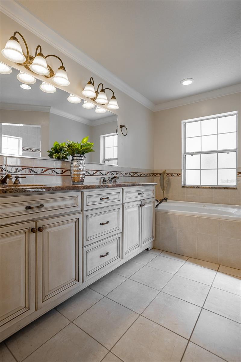 SHIRLEY MANOR SUB - Residential